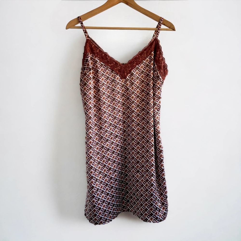 Hollister brown floral dress, size L short